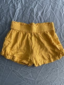O’Neill Yellow Shorts
