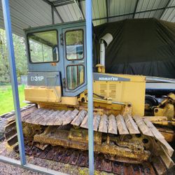 KOMATSU D31P DOZER