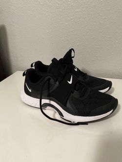 Nike Women's Shoes Size 7.5