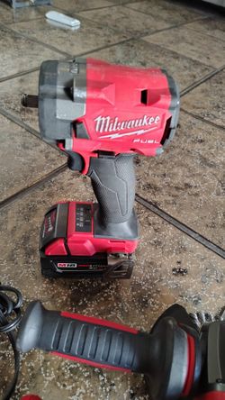 Milwaukee Fuel Compact Impact 3/8