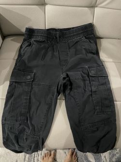 Men’s Black Cargo Pant from H&M