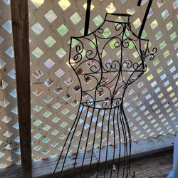 Decorative Over Door Hanging Wire Form