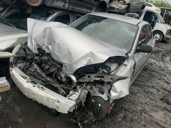2006 Mazda 3 parts only no the car
