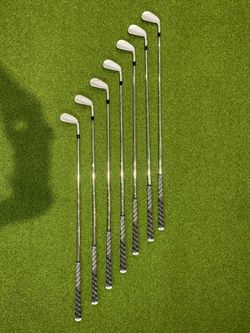 Mizuno JPX 923 Tour Iron Set 4-PW