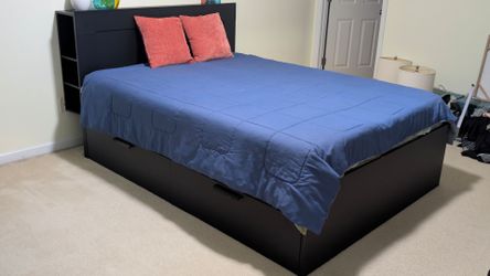 Queen Bed Frame w Storage