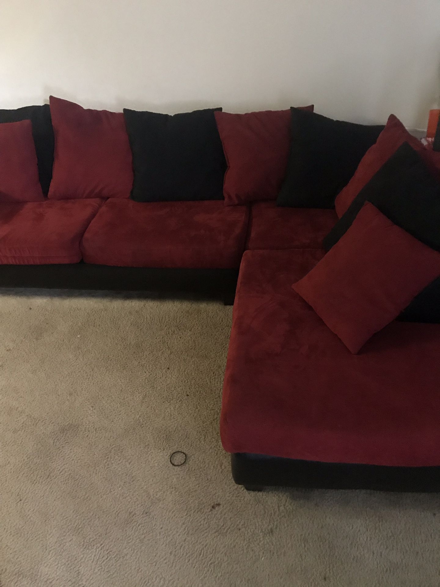 Sectional couch black and red
