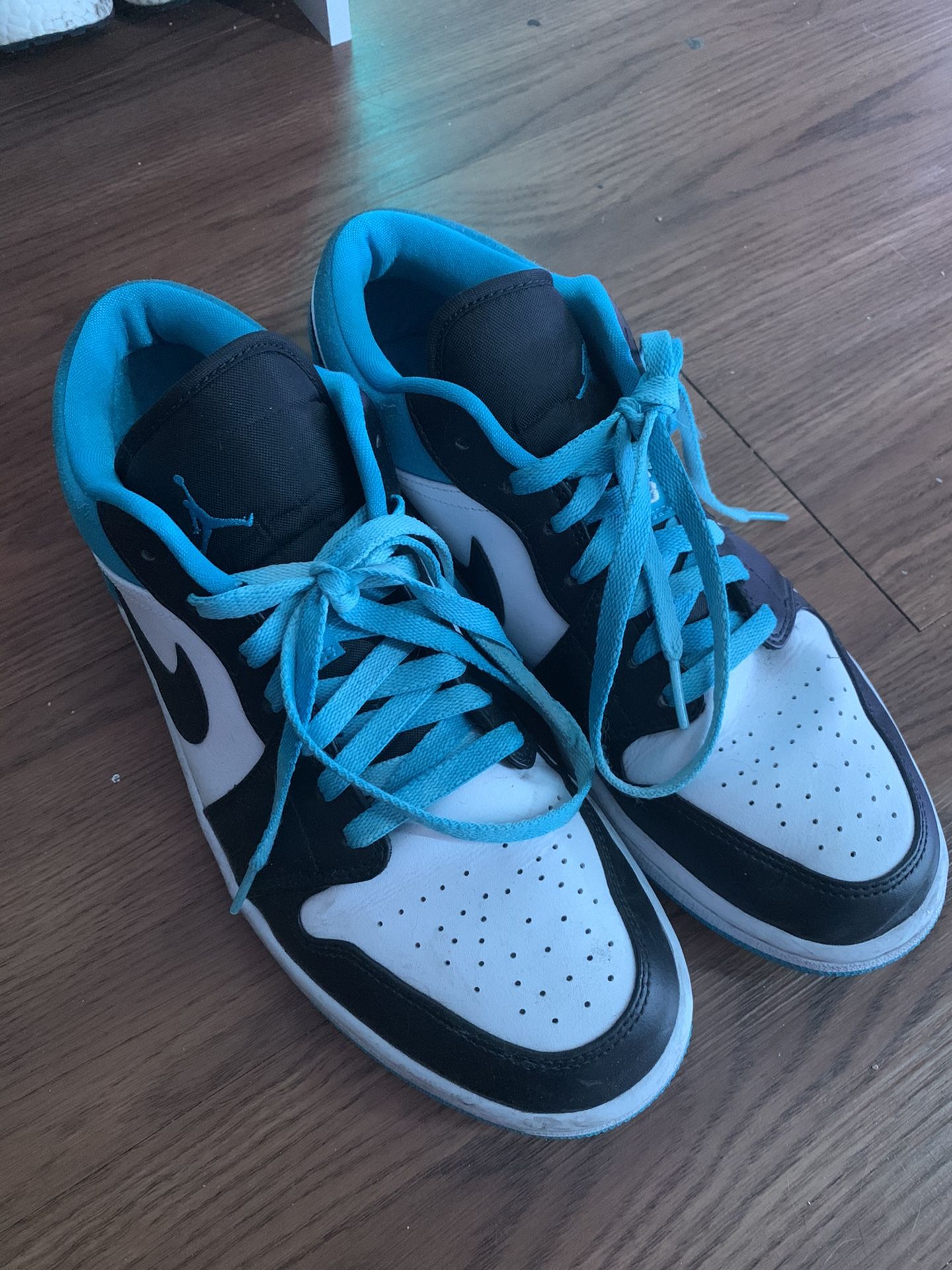 Jordan 1 Laser Blue Low Sz 10