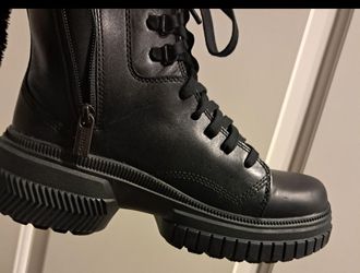Sorel Boots - Women's Size 7