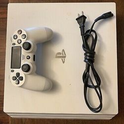 Sony PS4 PRO WHITE 1TB.