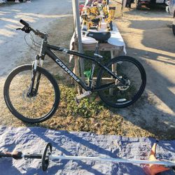 Cannondale Montan Bike