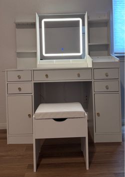 White Vanity Desk with Lighted Mirror and Stool