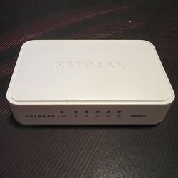 Netgear 5-port ethernet switch