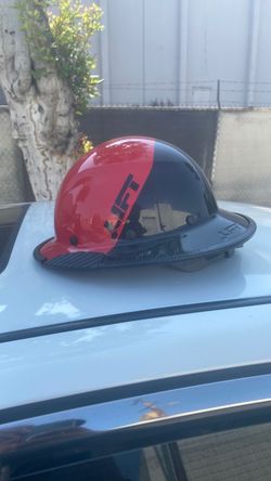Hard hat lift