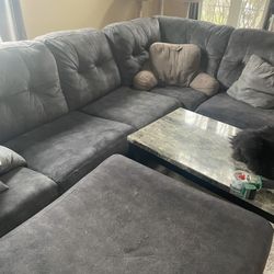 Sectional w/Ottoman