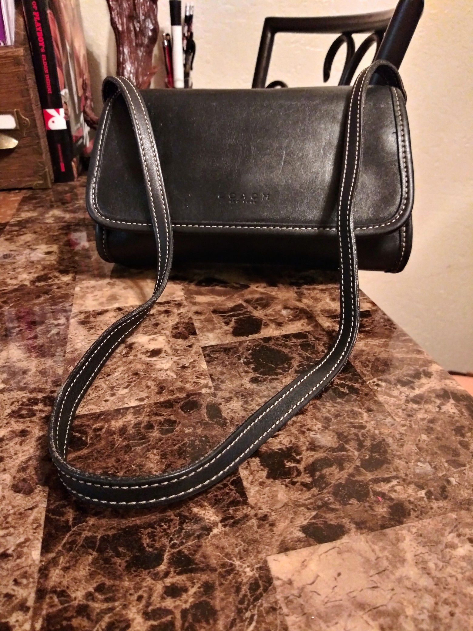 COACH Vintage Black Genuine Cowhide Leather Front Flap Small Messenger Style Shoulder Bag Purse