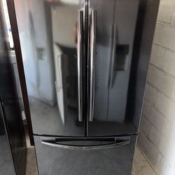 Black Samsung Refrigerator And Freezer