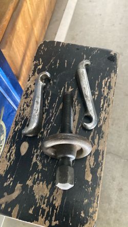 Hub puller