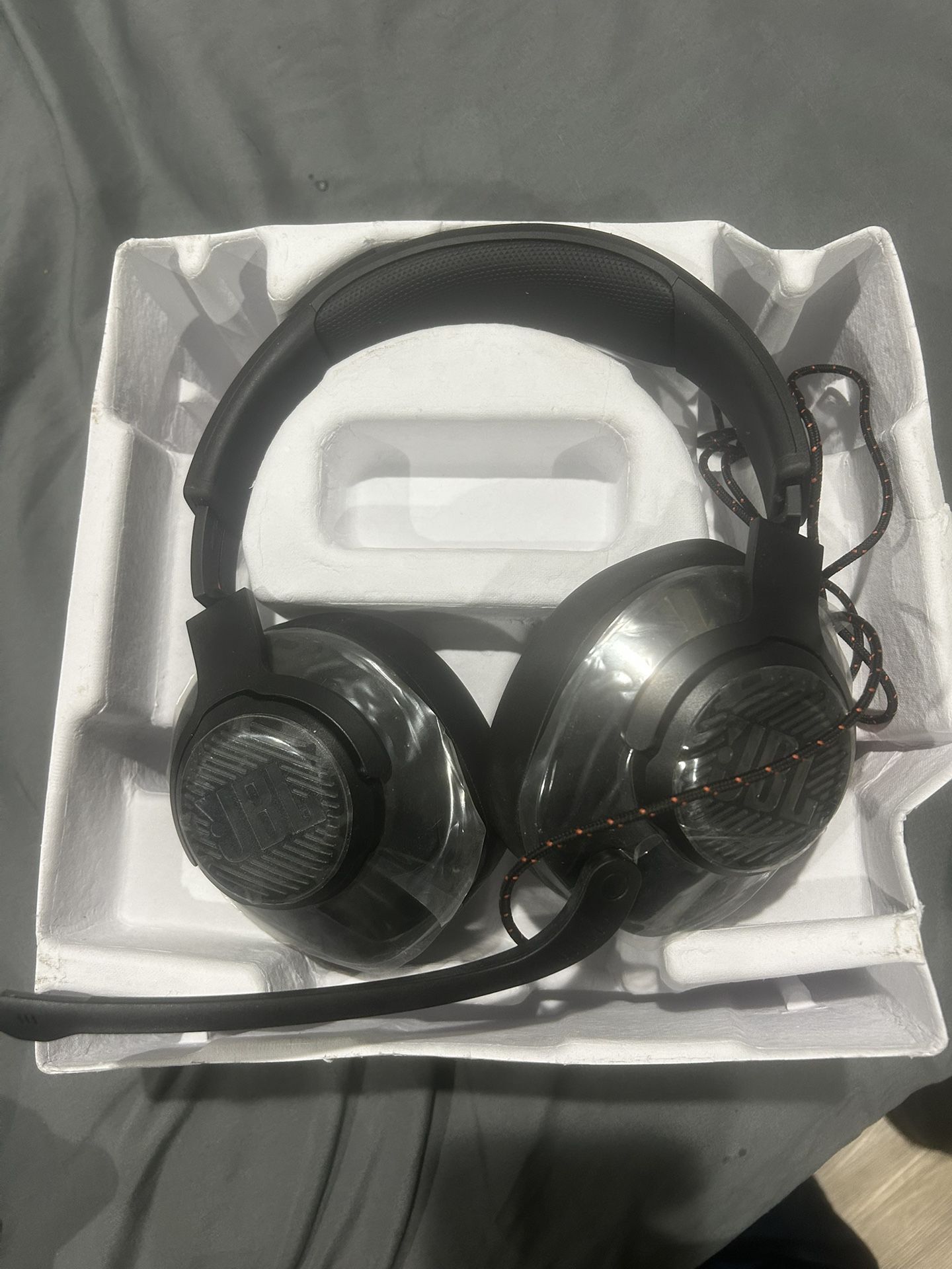 JBL Quantum 200 Gaming Headset 🎧
