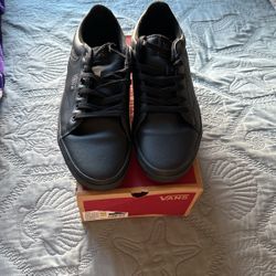 Seldan Black Vans Size 11