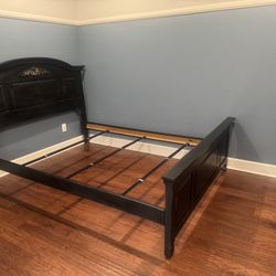 Broyhill Queen Bedroom Wood Frame