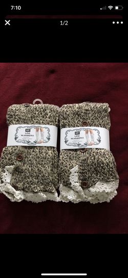 2 packs of leg warmers
