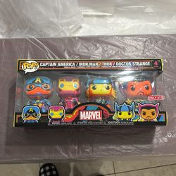 Funko Marvel Black light 4 Pack