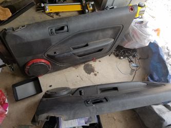 05-09 mustang door panles
