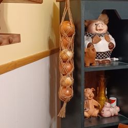 Produce holder