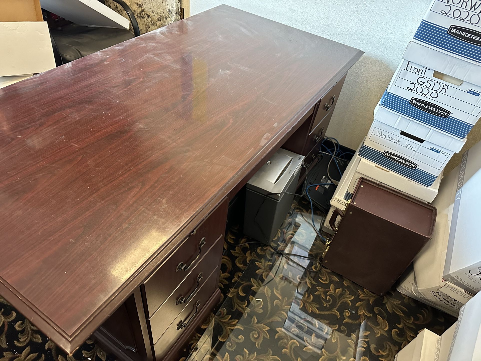 Free Desk 