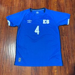 El Salvador Umbro Home Men's Soccer Jersey- 2021/22 #4 E.Carlos Sz Med Read Info
