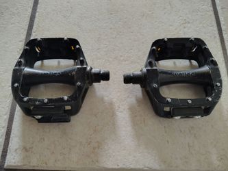 Wellgo platform mountain bike pedals