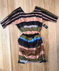 New Vince Camuto striped sheath dress with pockets size 2