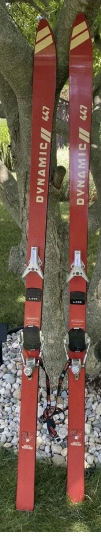 Vintage (1960's ) Dynamic ( 447 ) SkisRacing Skis (Made In France