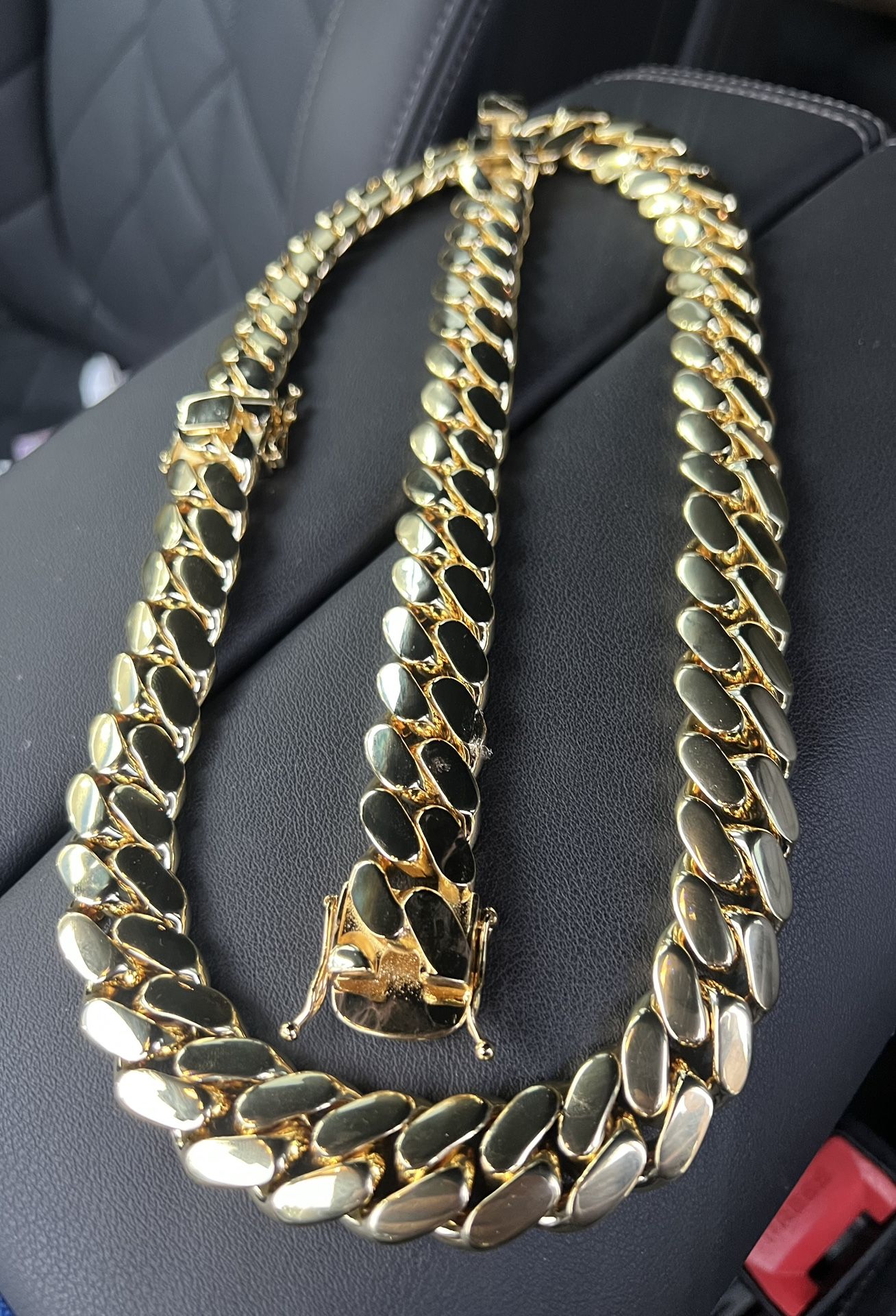 Handcrafted and polished heavy Miami Cuban Links set 💥💥