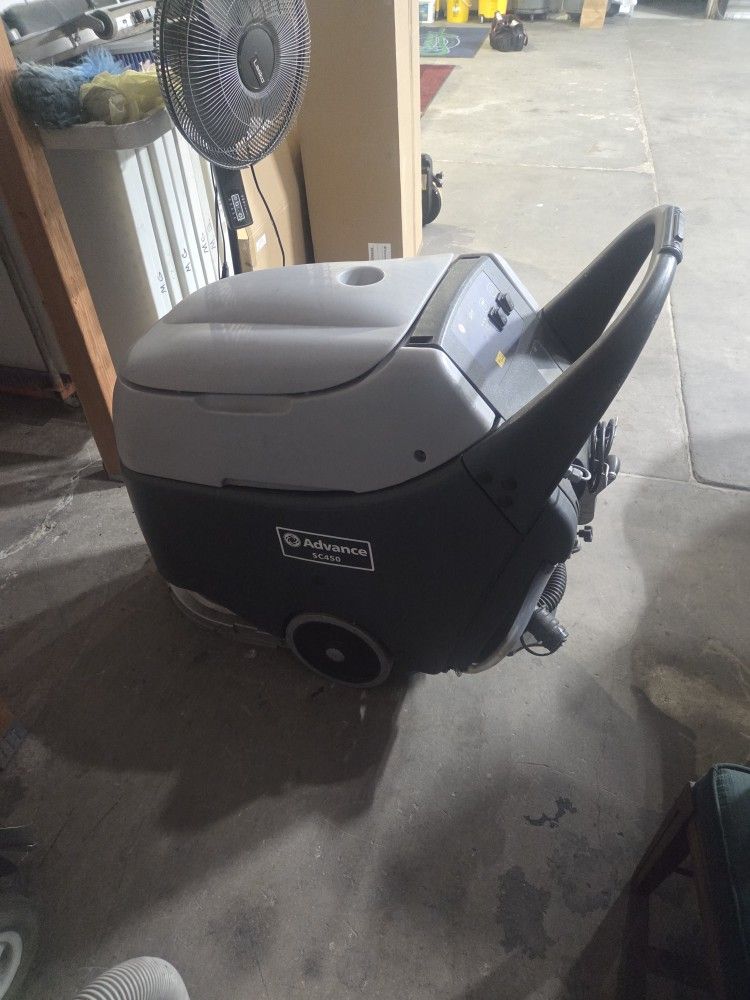 Auto Scrubber Clean Floor