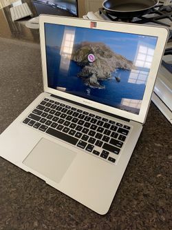2017/18 MacBook Air 13 1.8 i5 8gb 128gb 37 cycles