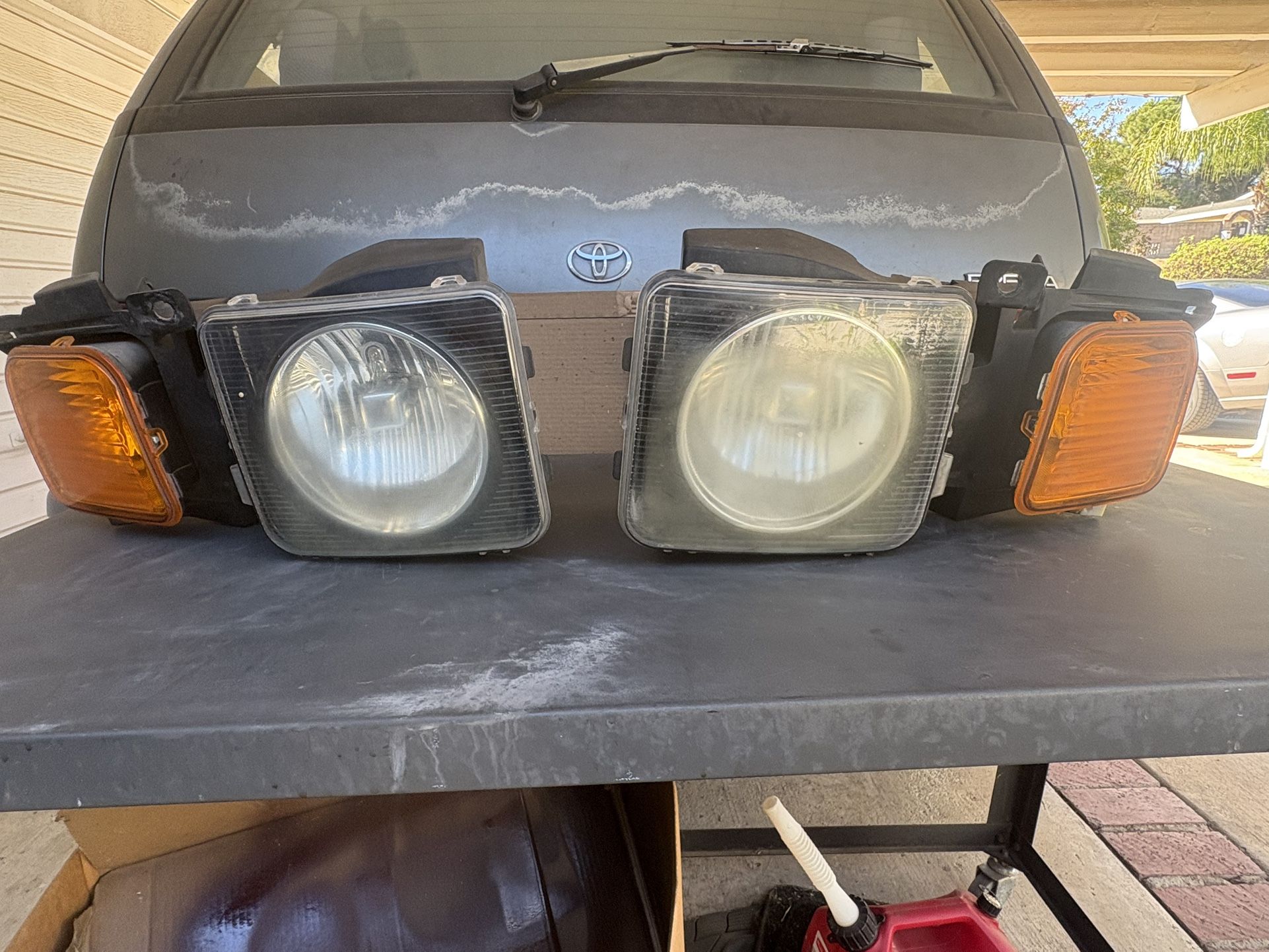 Hummer H3 Headlights/Fog Lights