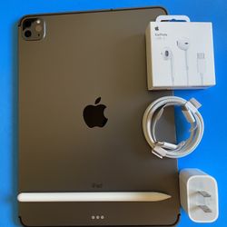  128GB Apple IPad Pro 11” 3rd Generation (2021 model / M1 chip ) WiFi + Cellular (5G / Unlocked) with pen, keyboard & Accessories (256gb $679) 