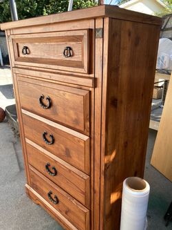 Dresser