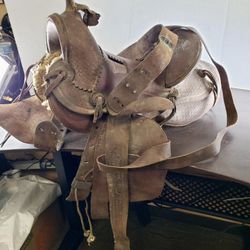 Vintage Leather Horse Saddle with Stirrup Straps 