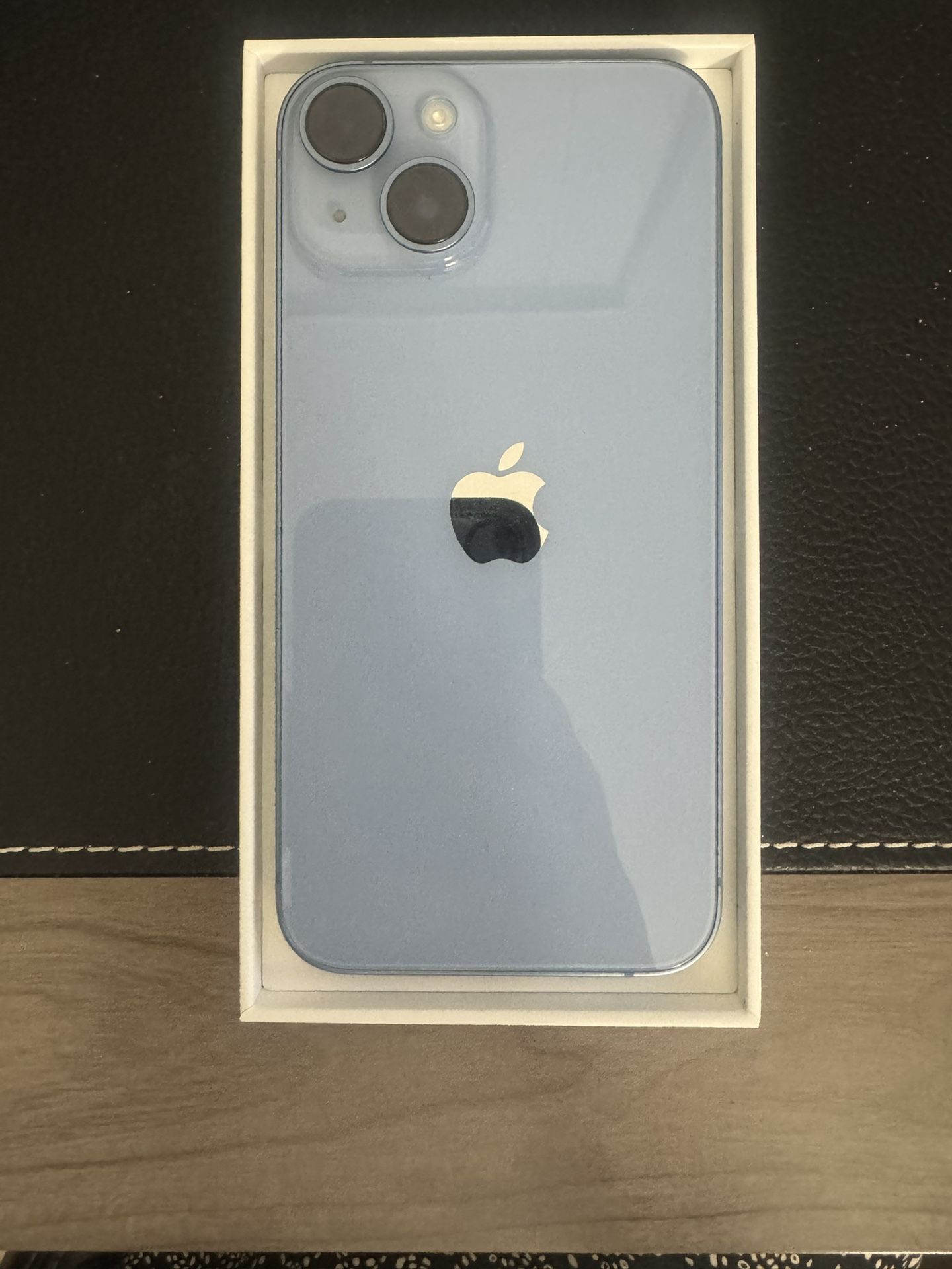 Brand New iPhone 14 β Blue, 128GB, Fully Unlocked - $450 (SeaTac)