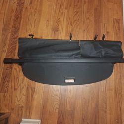 Cargo Cover  2017 Jeep Sport Cherokee 