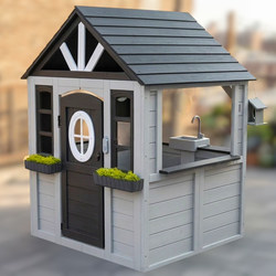 NIB All year outdoor playhouse