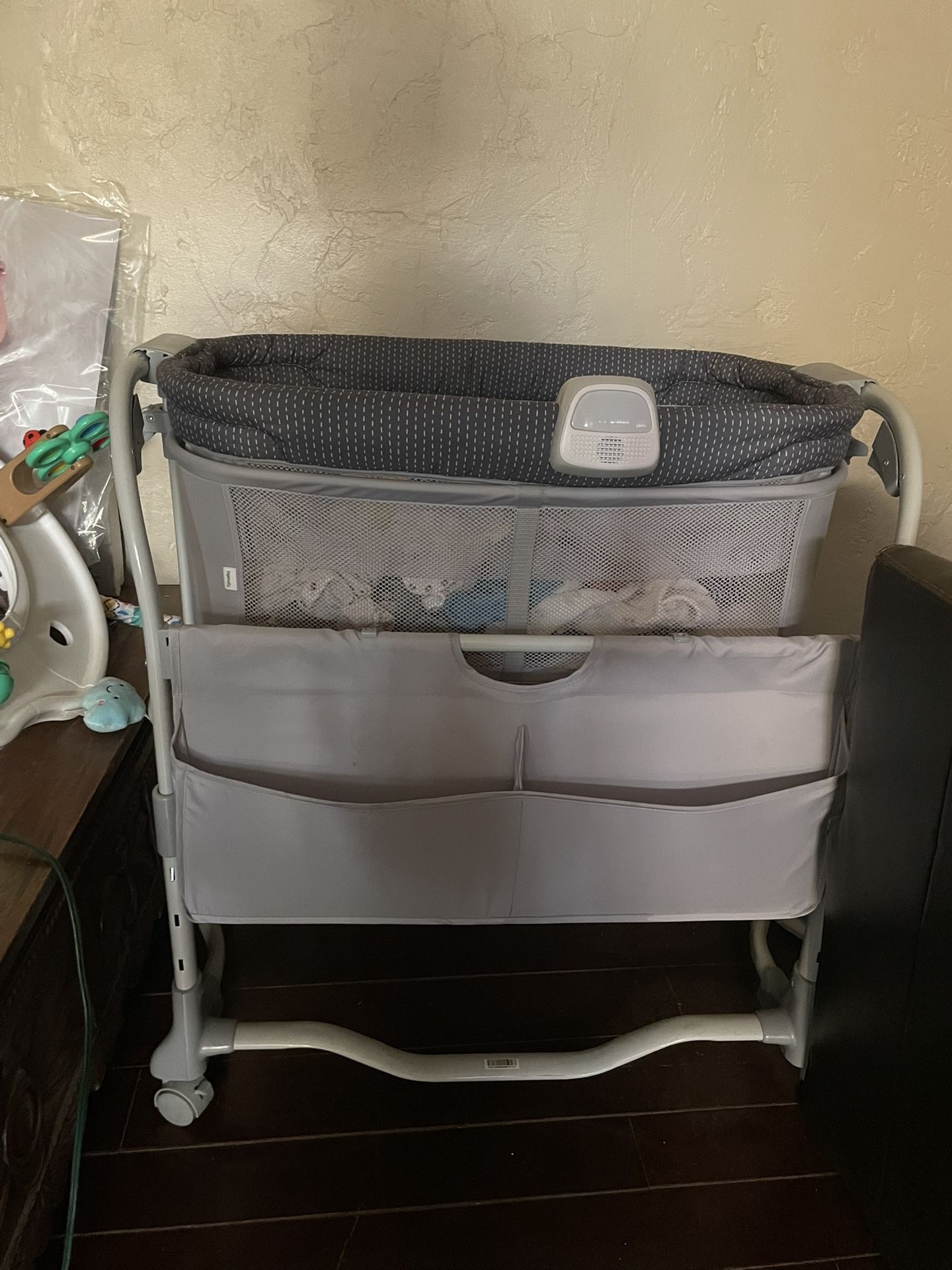 Bassinet And Diaper Bag