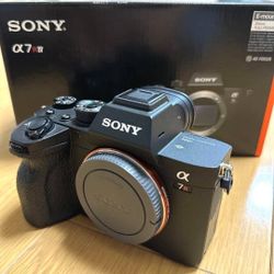Sony A7riv(a)