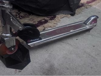 Pink foldable scooter