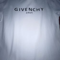 Givenchy Paris T-shirt 
