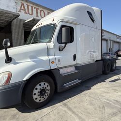 2016 Freightliner Cascadia