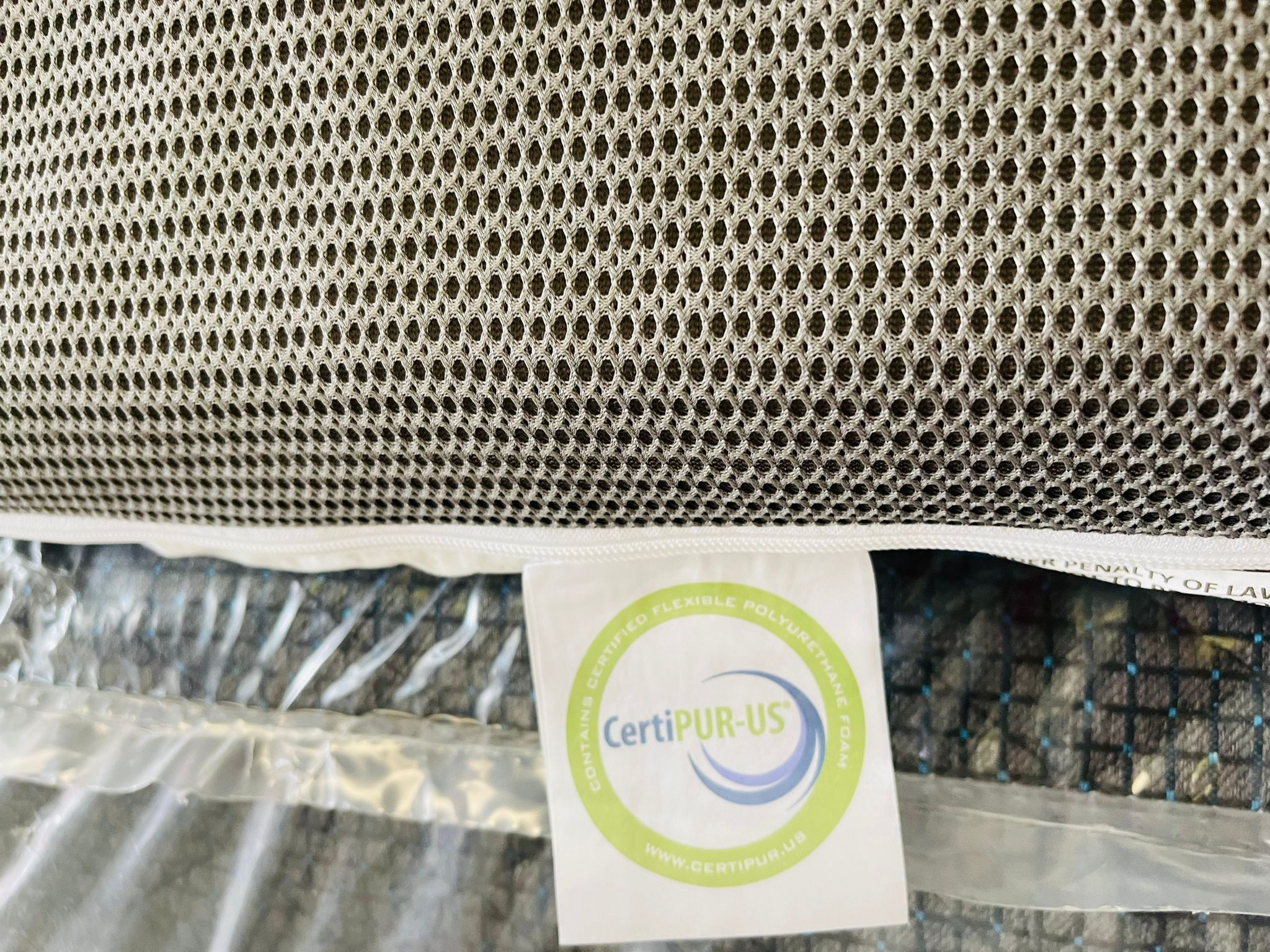 queen mattress memory foam snug