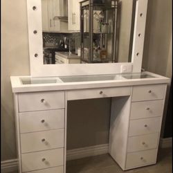 Makeup Vanity For Sale 